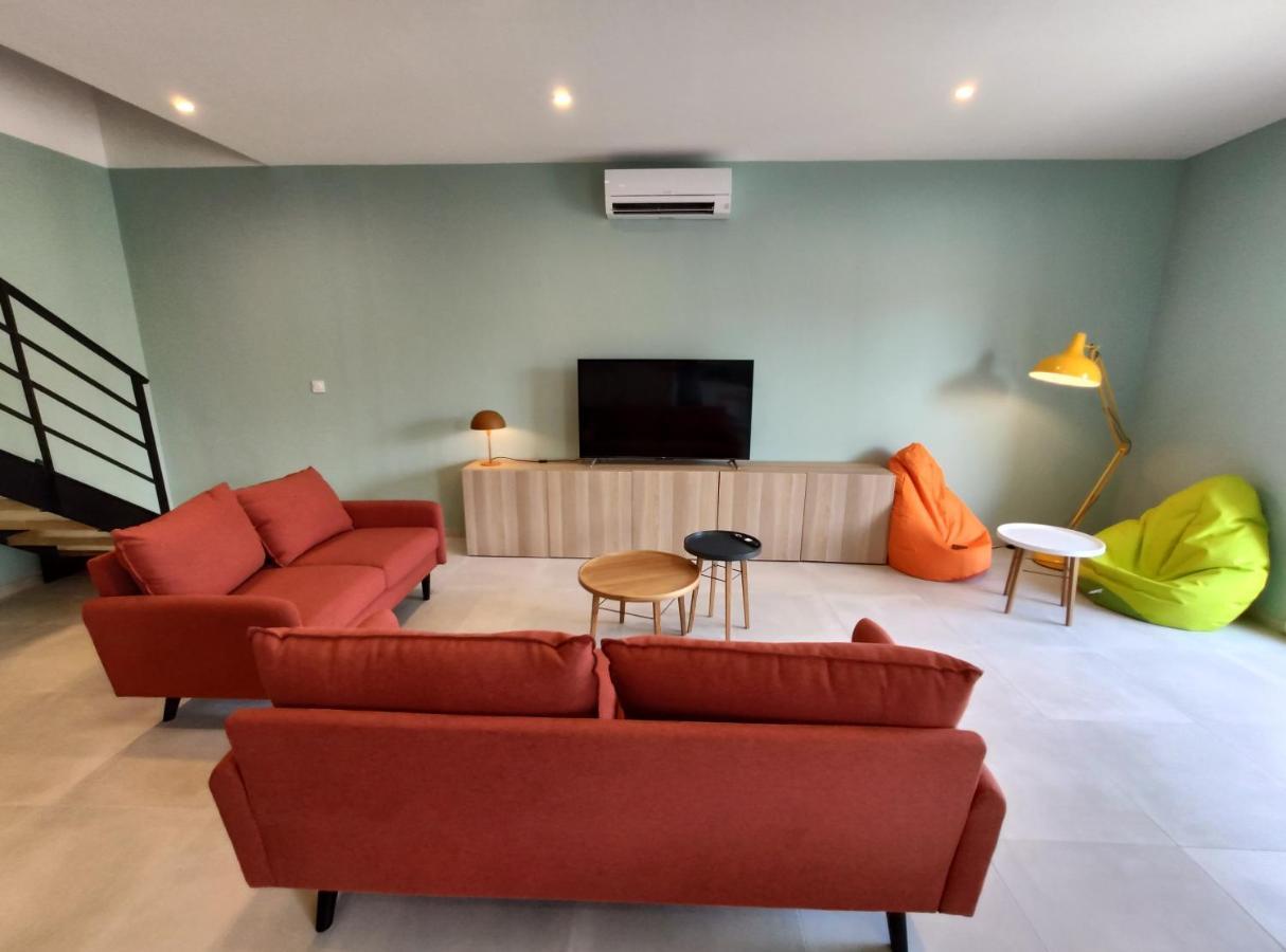Colormix 3 Etoiles - 95M2 Plein Centre - Ensoleille Climatise Mèze Exterior foto